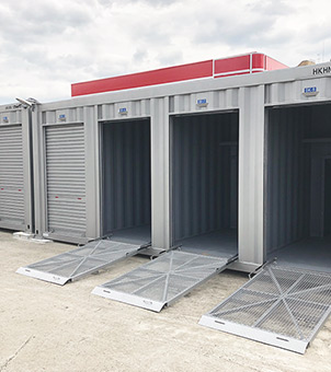 バイクガレージ